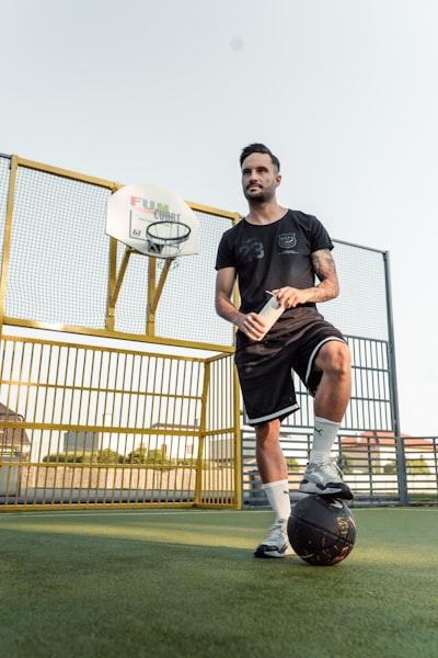 نتائج الدوري الإنجليزي اليوم الأحدتفاصيل المباريات والأهداف